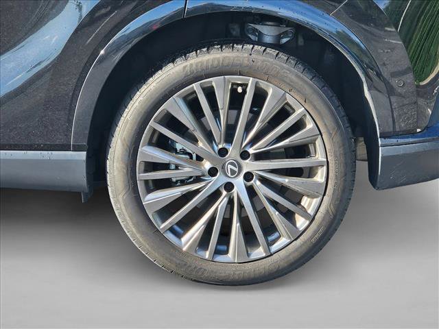 Used 2023 Lexus RX 350 FWD w/ Cold Area Package image 4