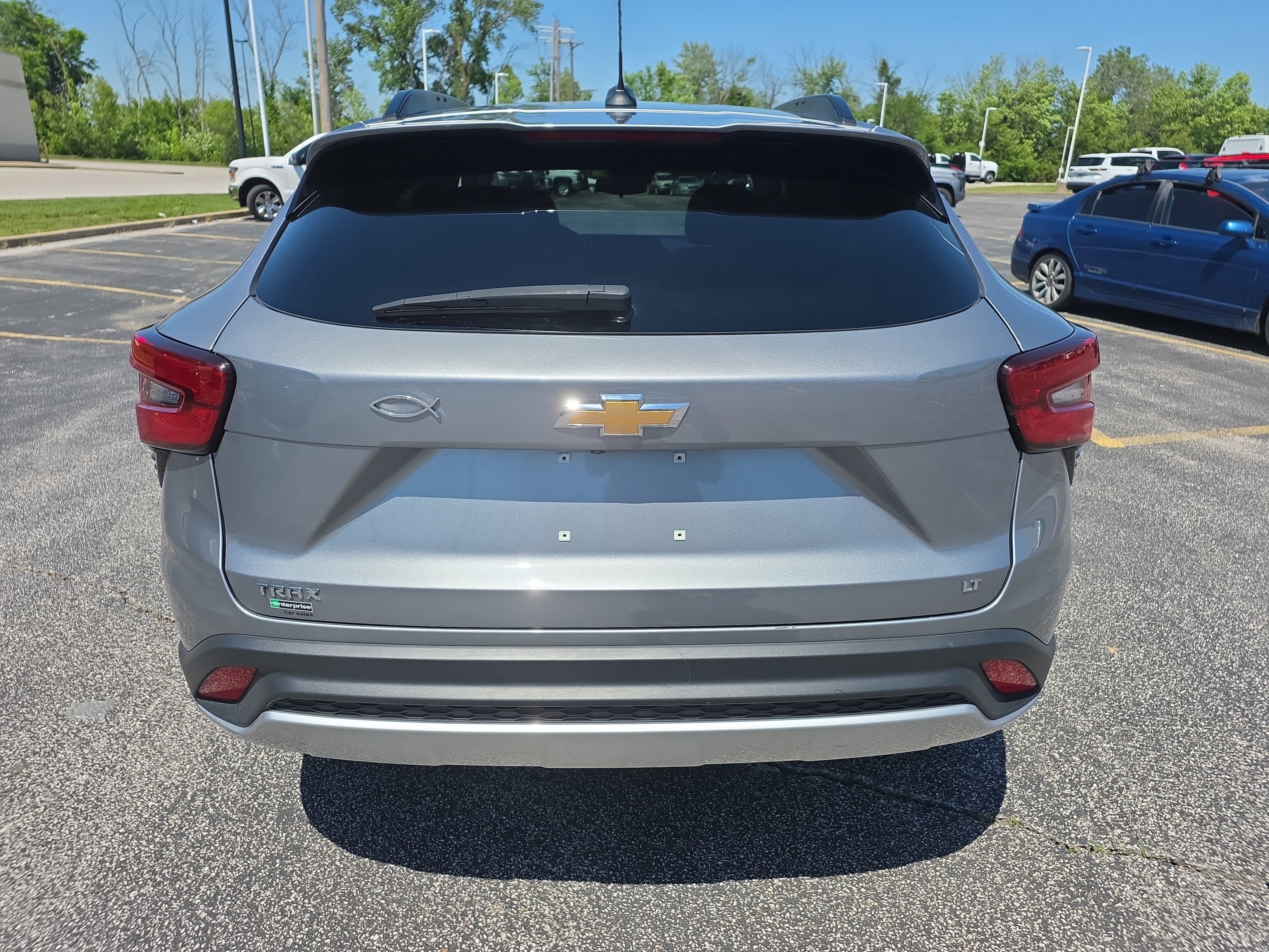 Used 2024 Chevrolet Trax LT FWD image 4