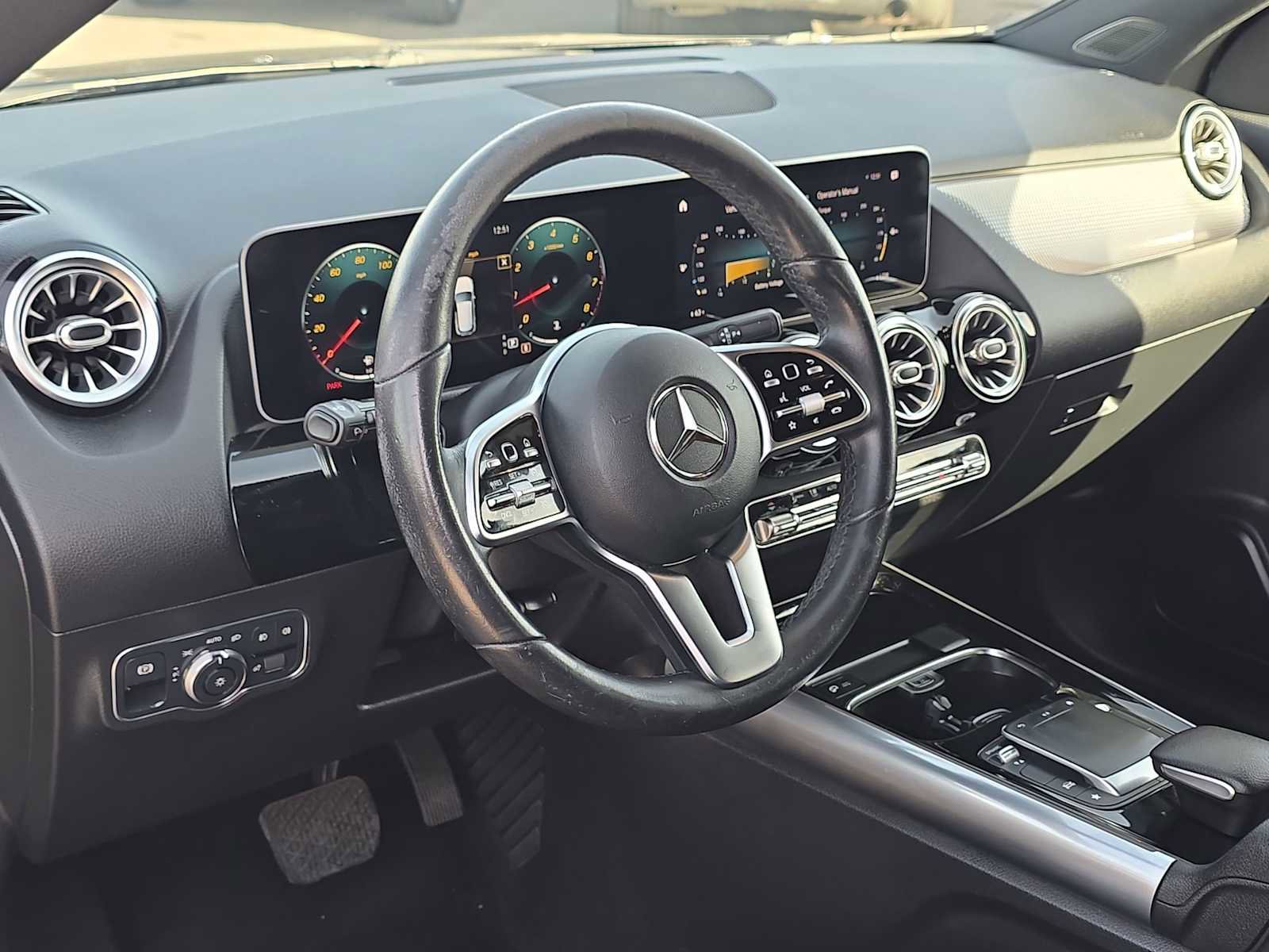 Used 2021 Mercedes-Benz GLA 250 GLA 250 w/ Premium Package image 2