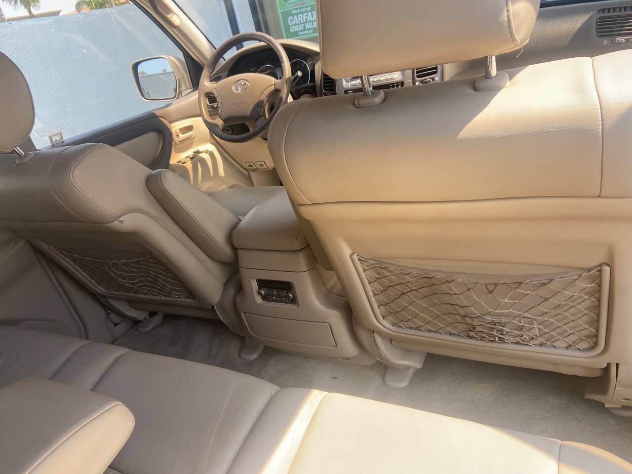 Used 2003 Toyota Land Cruiser image 11