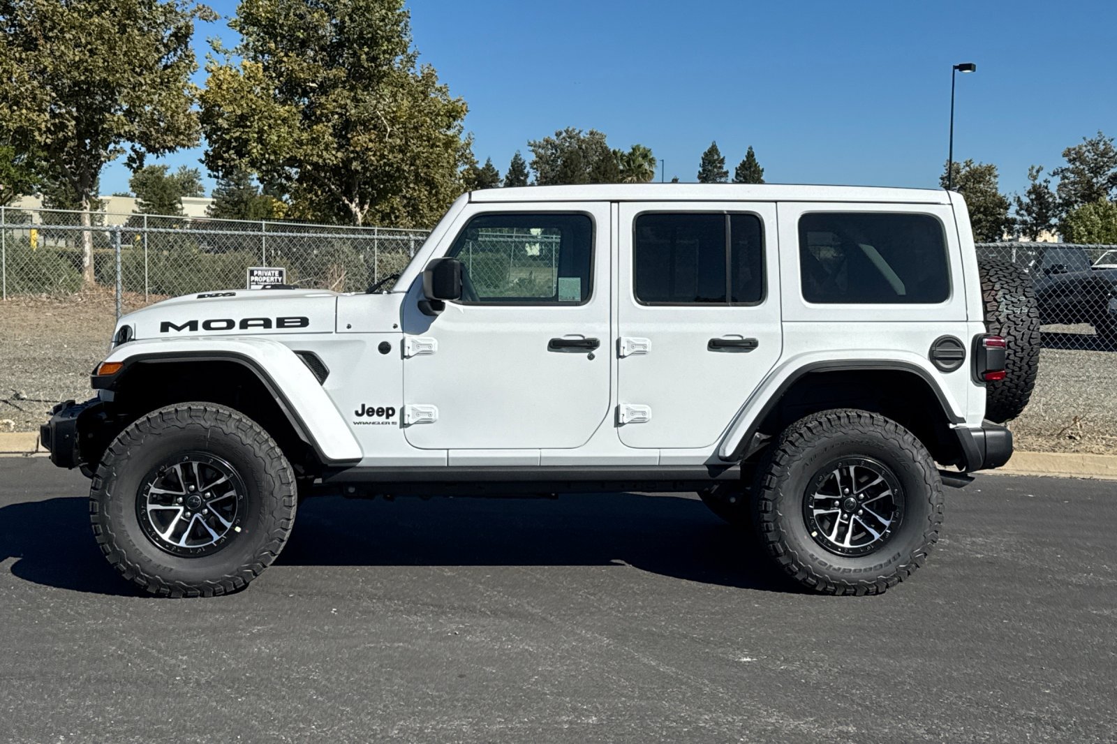 New 2026 Jeep Wrangler Unlimited Rubicon 392 w/ Quick Order Package 27X Moab AWD/4WD image 6