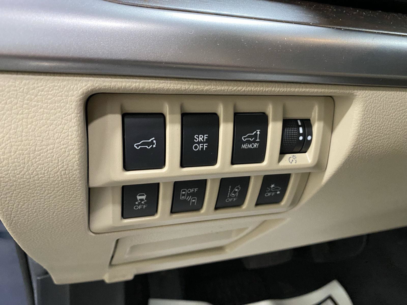 Used 2015 Subaru Outback 2.5i Limited AWD/4WD image 21