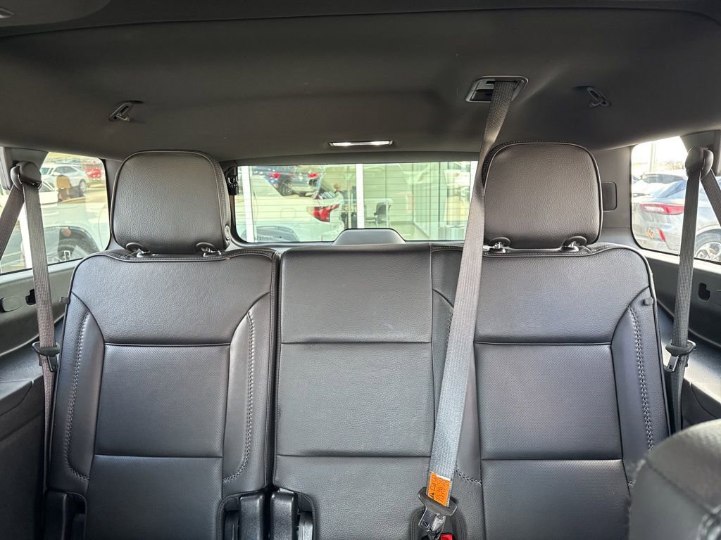 Used 2024 GMC Yukon XL Denali image 32