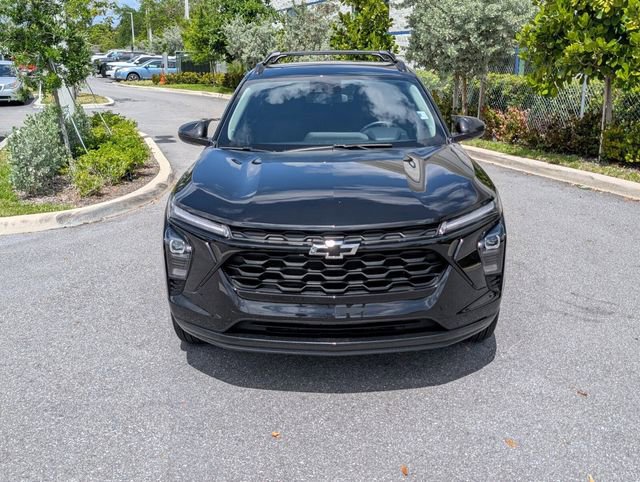 Certified 2025 Chevrolet Trax LT w/ Driver Confidence Package image 2