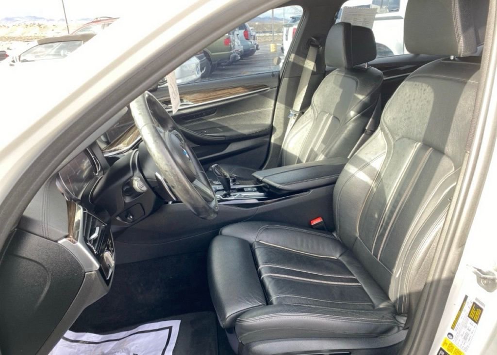 Used 2018 BMW M550i xDrive image 6