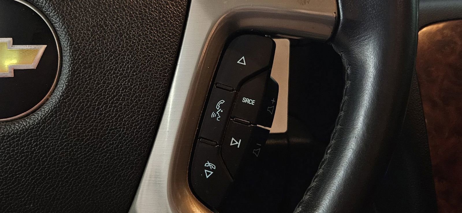 Used 2009 Chevrolet Tahoe LTZ AWD/4WD image 12