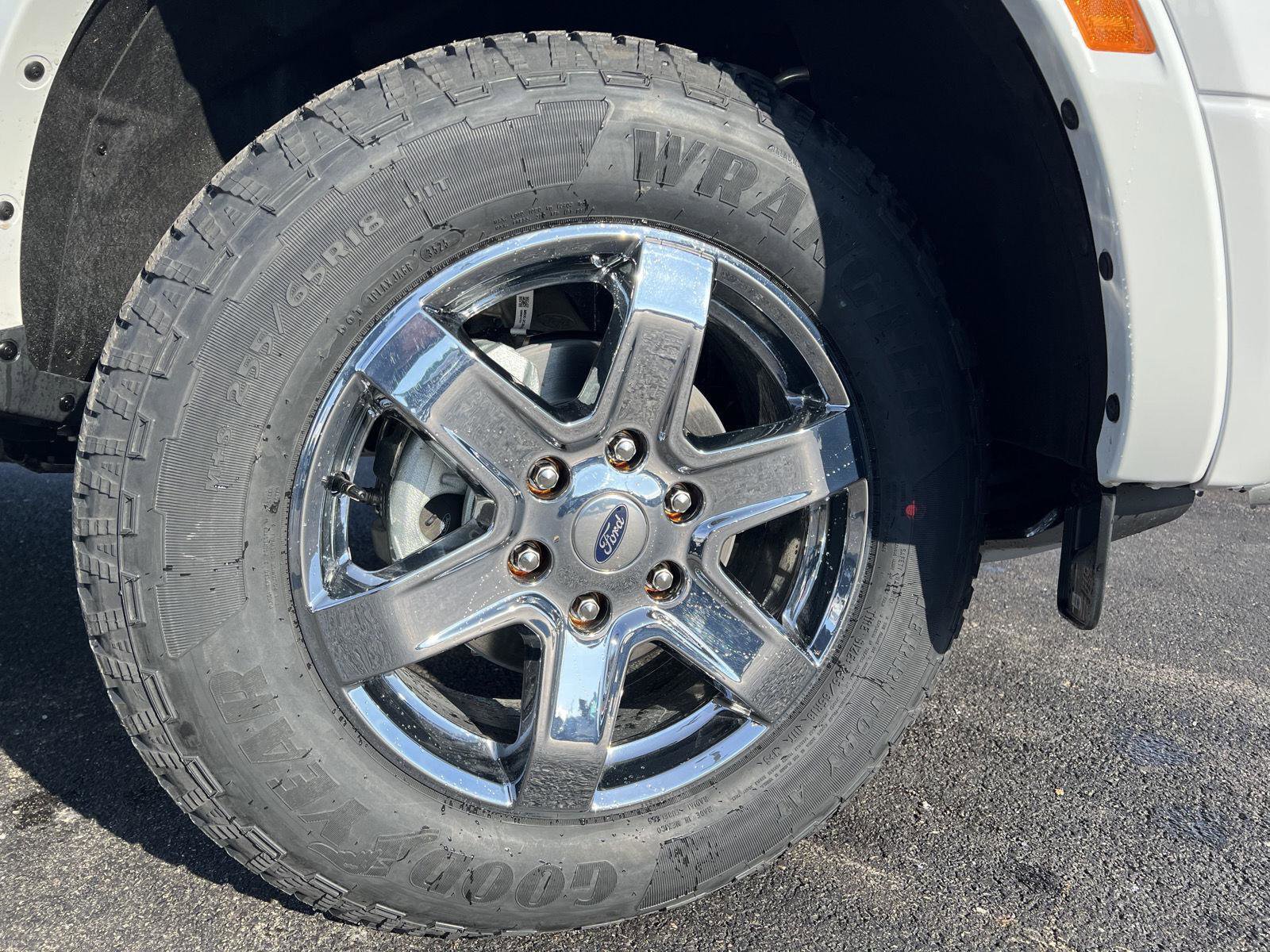 New 2025 Ford Ranger XLT w/ Equipment Group 301A High image 2