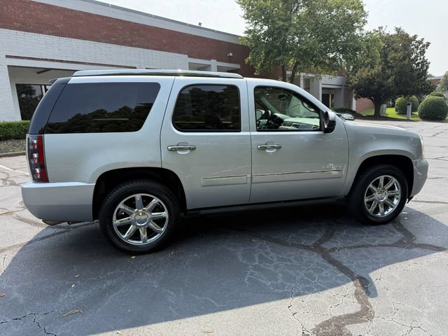 Used 2013 GMC Yukon Denali AWD/4WD image 7