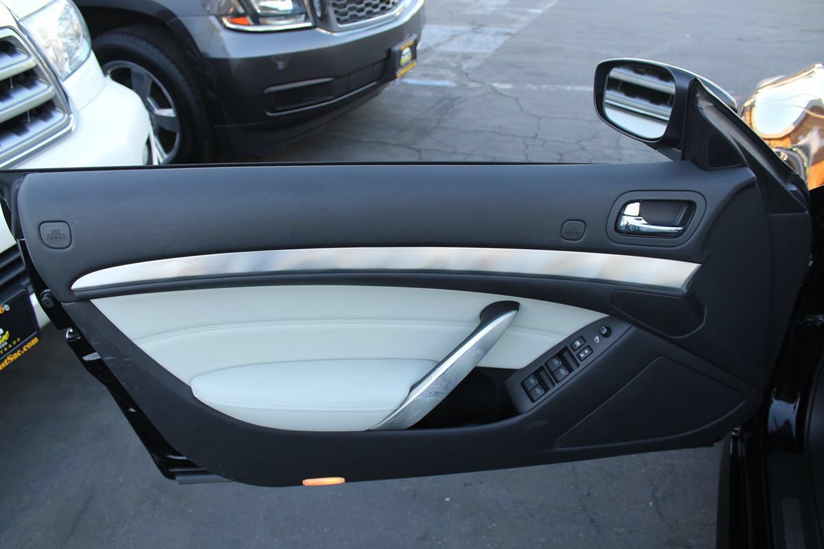 Used 2009 INFINITI G37 Convertible RWD image 19
