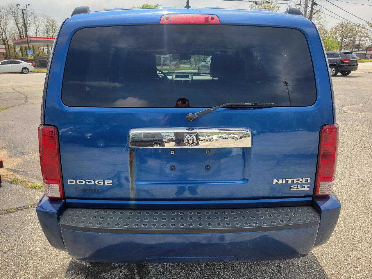 Used 2009 Dodge Nitro SLT image 6