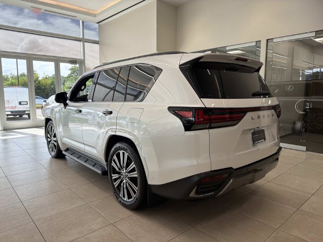 Certified 2026 Lexus LX 700h Luxury w/ Appearance Package AWD/4WD image 6