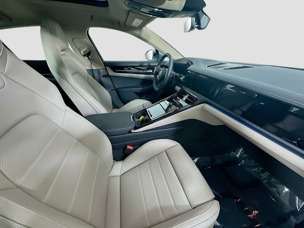 New 2026 Porsche Panamera RWD image 30