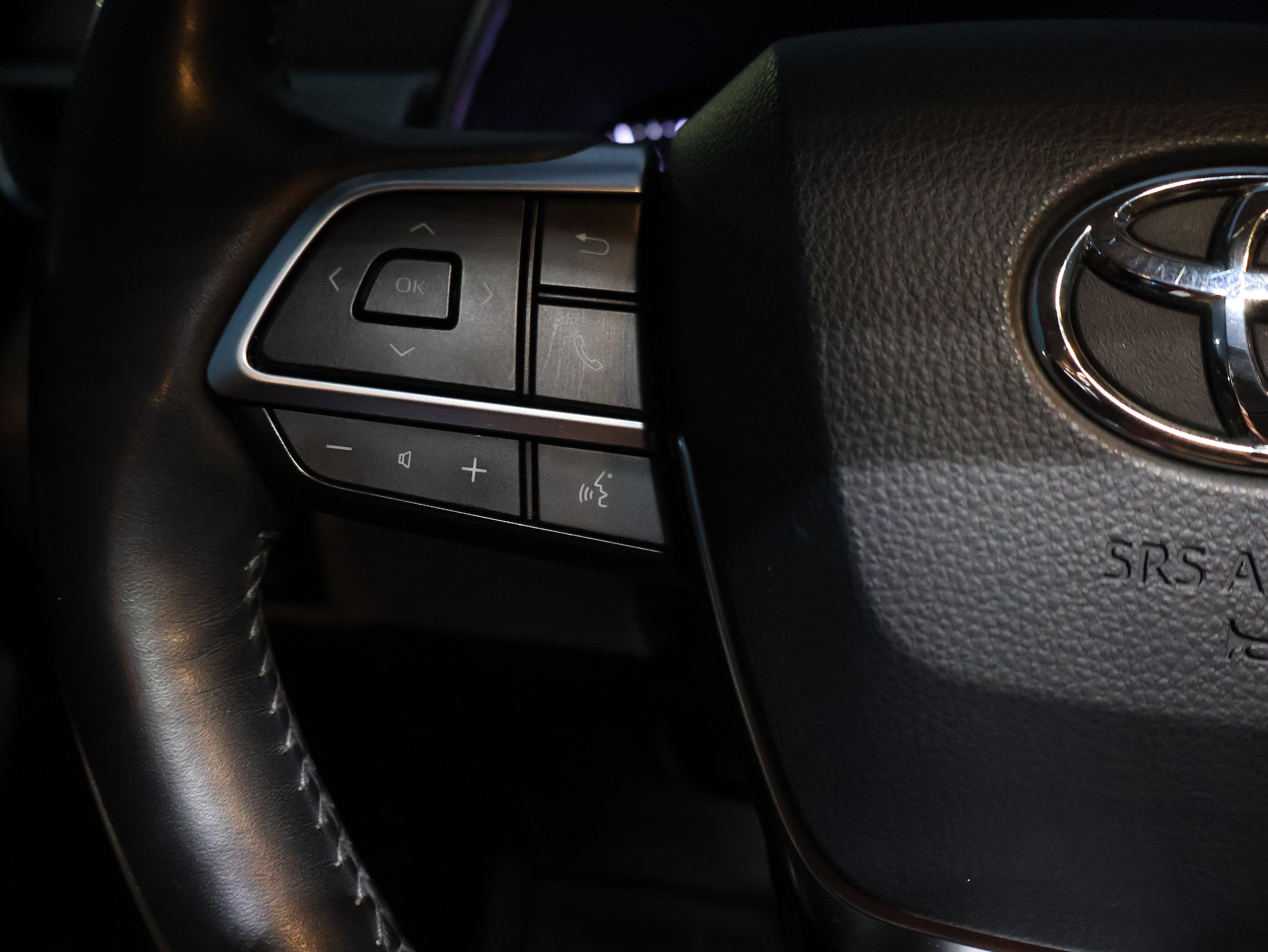 Used 2020 Toyota Highlander Platinum image 31