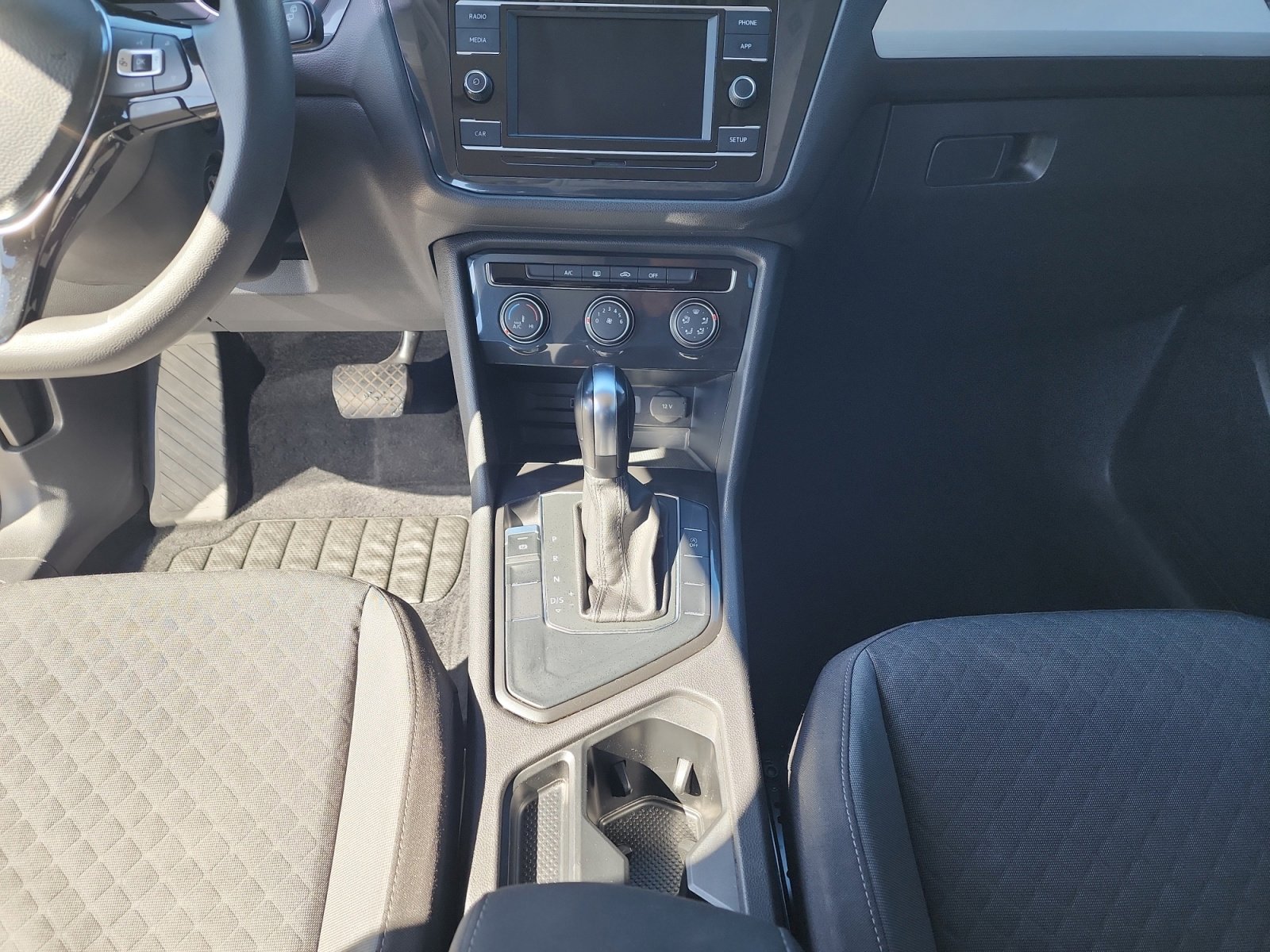 Used 2019 Volkswagen Tiguan S w/ Driver Assistance Package image 15