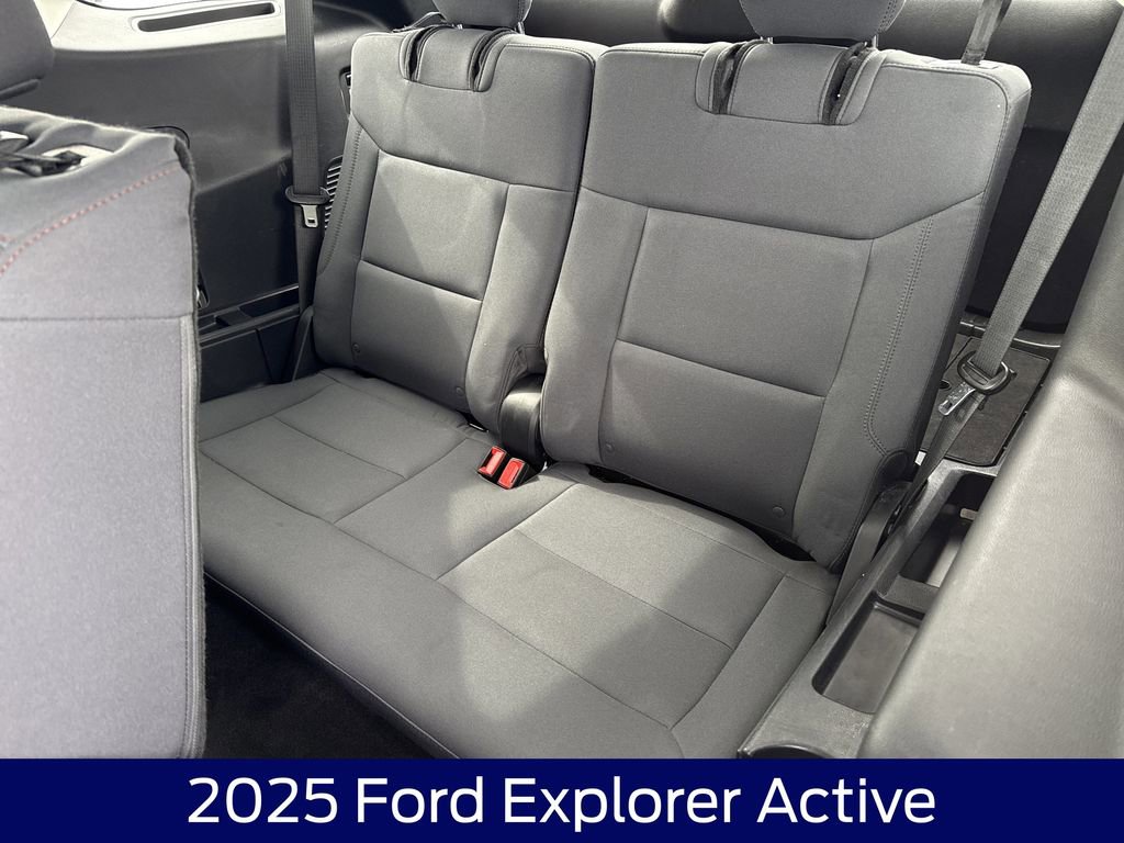 Used 2025 Ford Explorer Active image 16