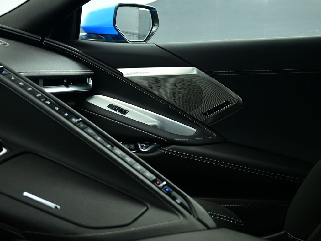 Used 2023 Chevrolet Corvette Stingray w/ Z51 Performance Package image 9