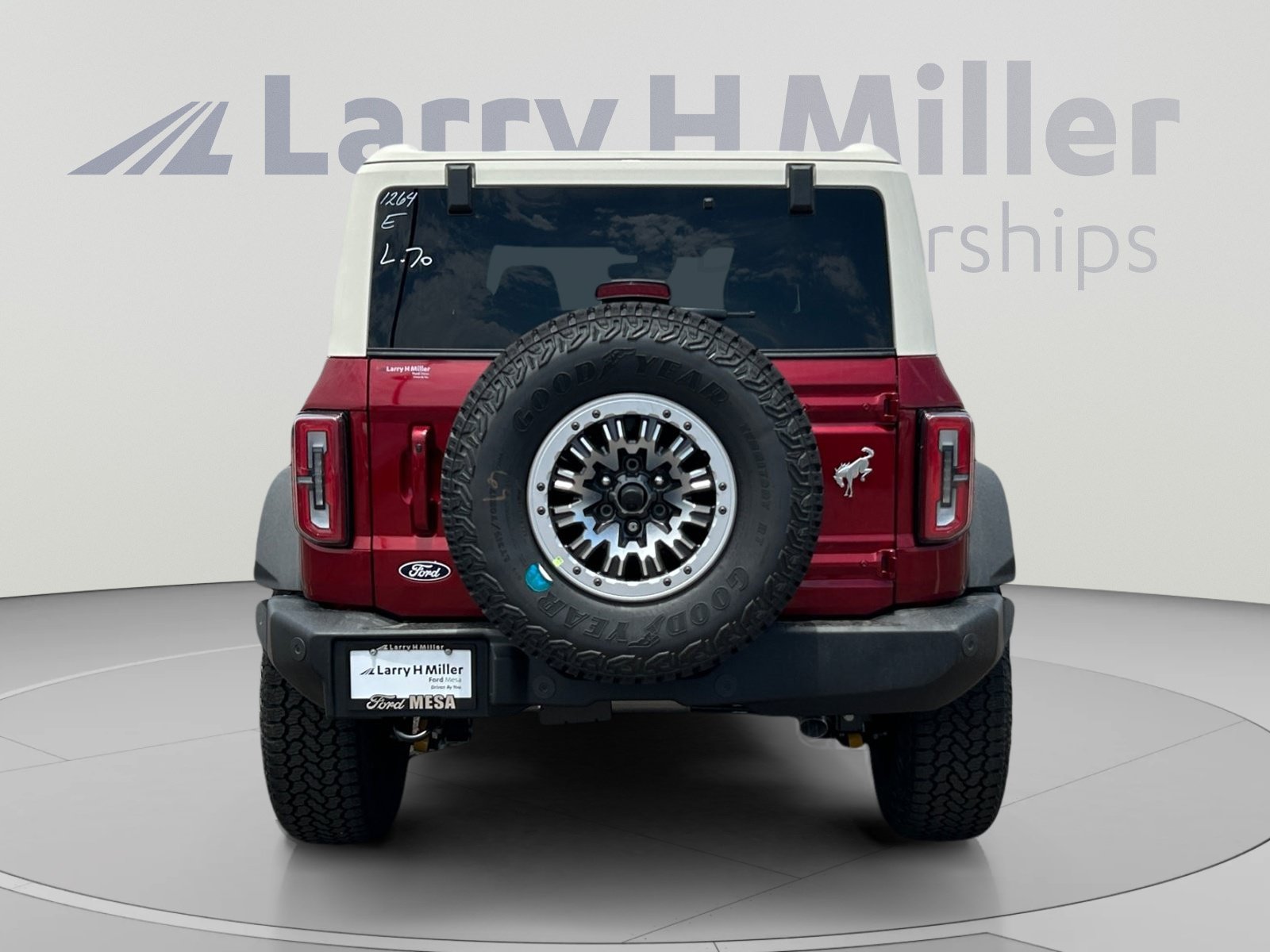New 2026 Ford Bronco Outer Banks w/ Sasquatch Package AWD/4WD image 4