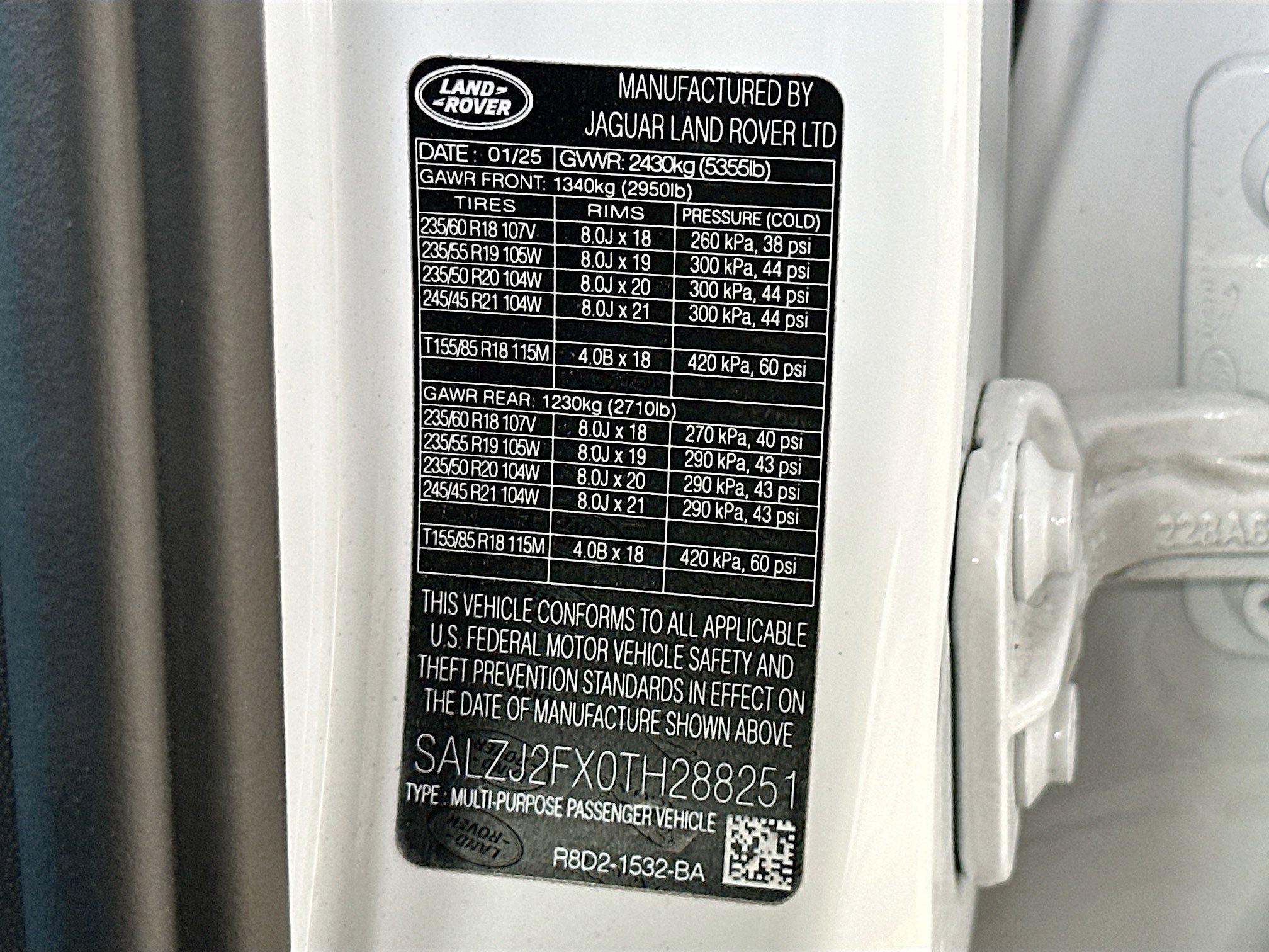 Used 2026 Land Rover Range Rover Evoque S image 35