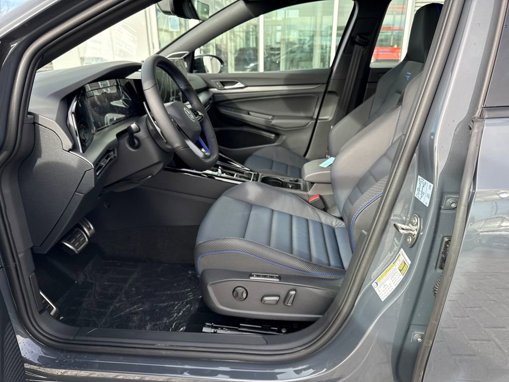 New 2026 Volkswagen Golf image 17