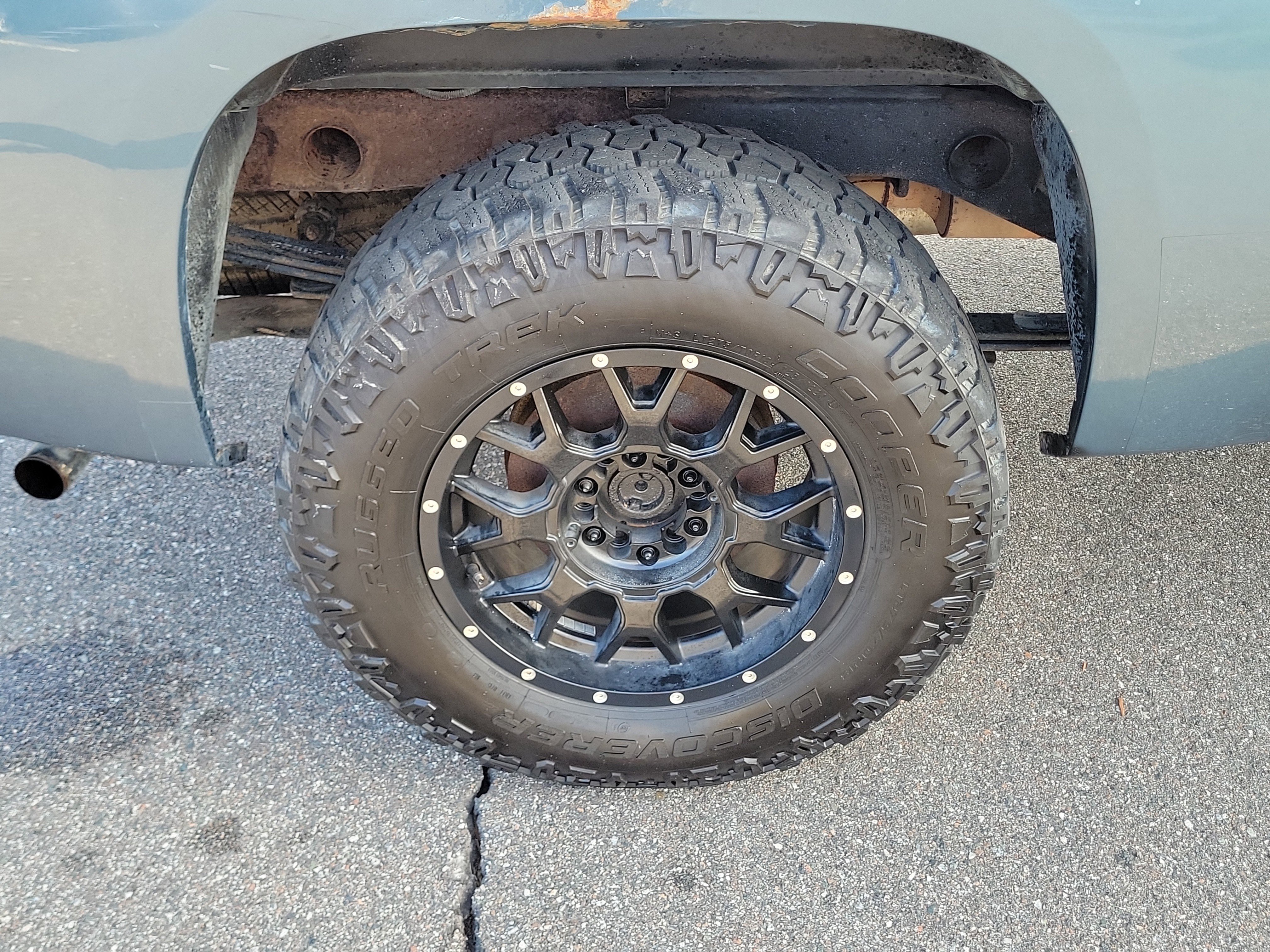 Used 2010 GMC Sierra 1500 SLE AWD/4WD image 32