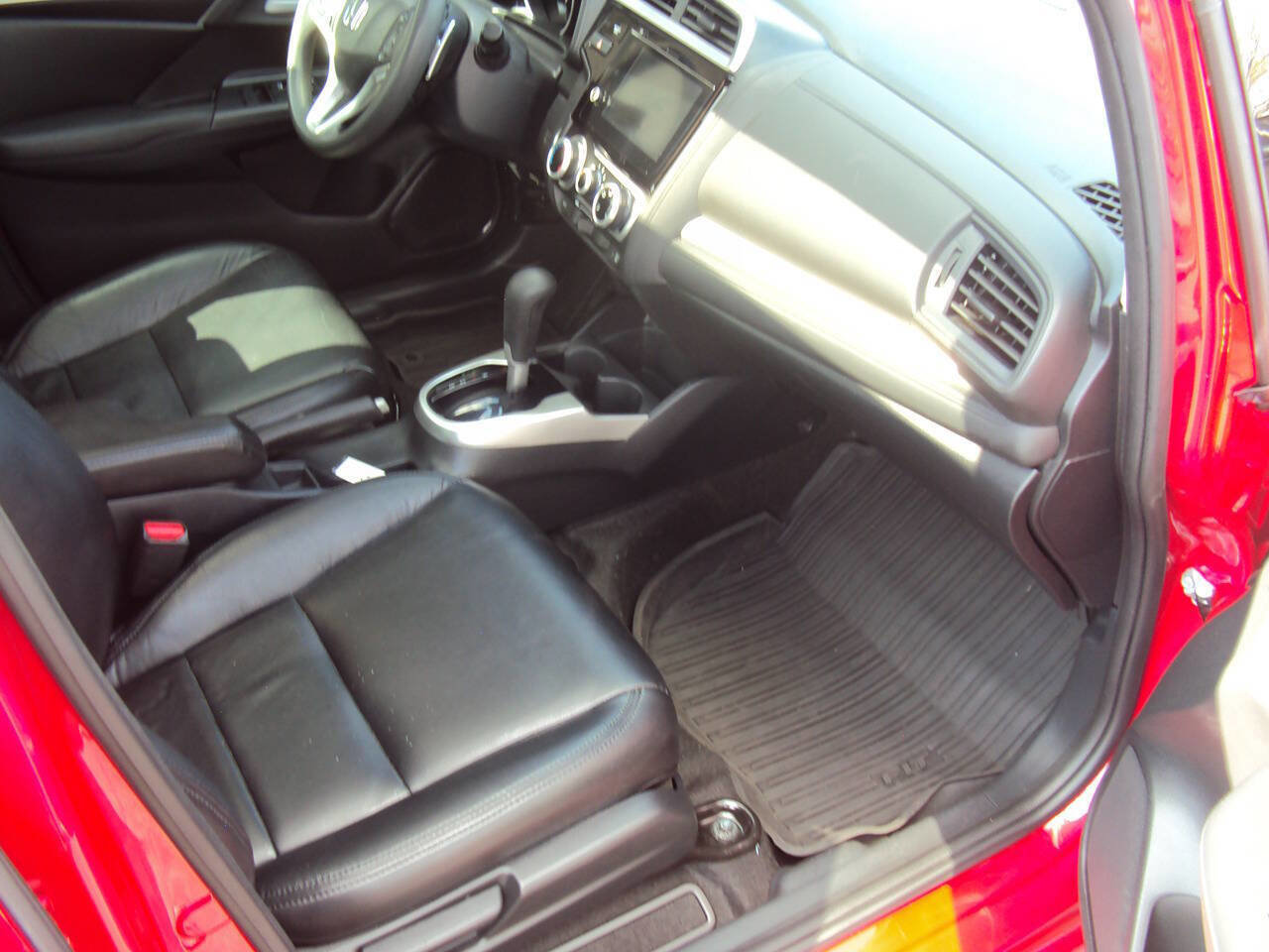 Used 2020 Honda Fit EX image 11