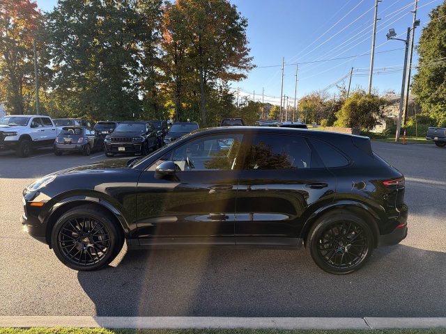 Used 2023 Porsche Cayenne AWD/4WD image 5
