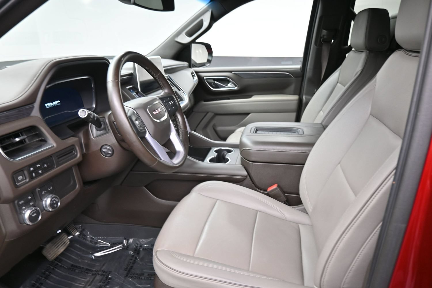Used 2023 GMC Yukon SLT w/ SLT Premium Package AWD/4WD image 12