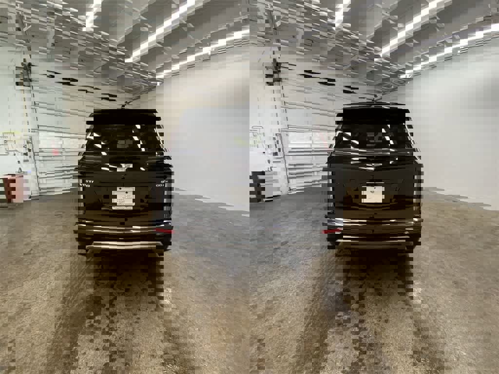 Certified 2026 Cadillac Vistiq Sport image 5
