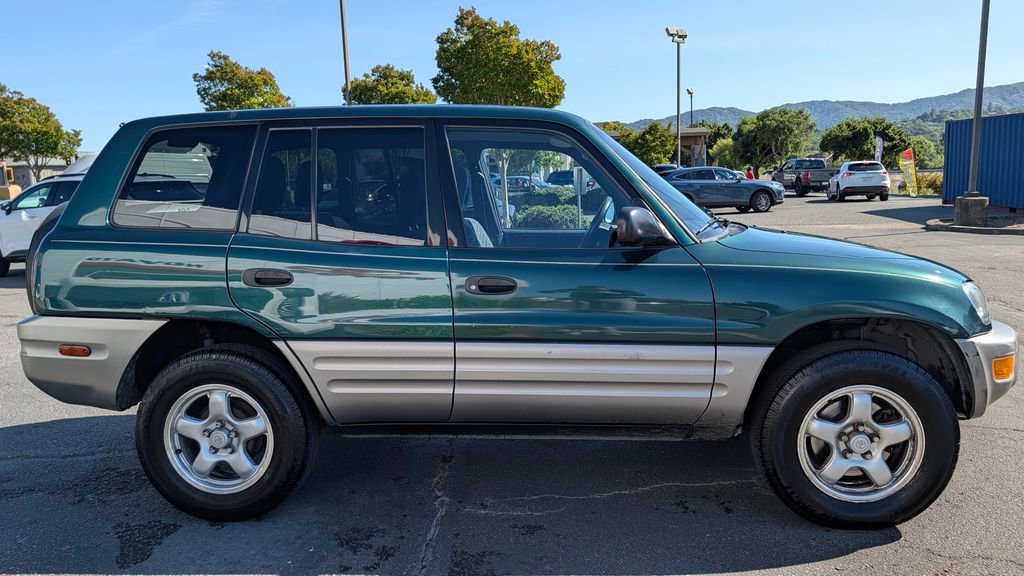 Used 1998 Toyota RAV4 2WD 4-Door image 12