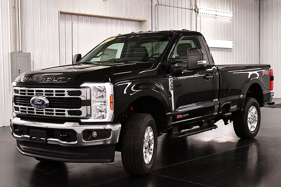 New 2026 Ford F350 XLT w/ 360-Degree Camera Package AWD/4WD image 3