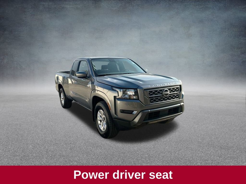 Used 2024 Nissan Frontier SV image 9