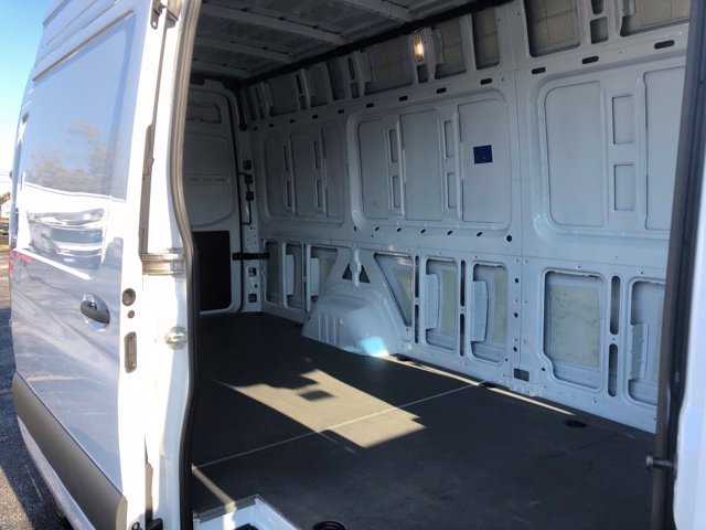 Used 2025 Mercedes-Benz Sprinter 2500 image 28