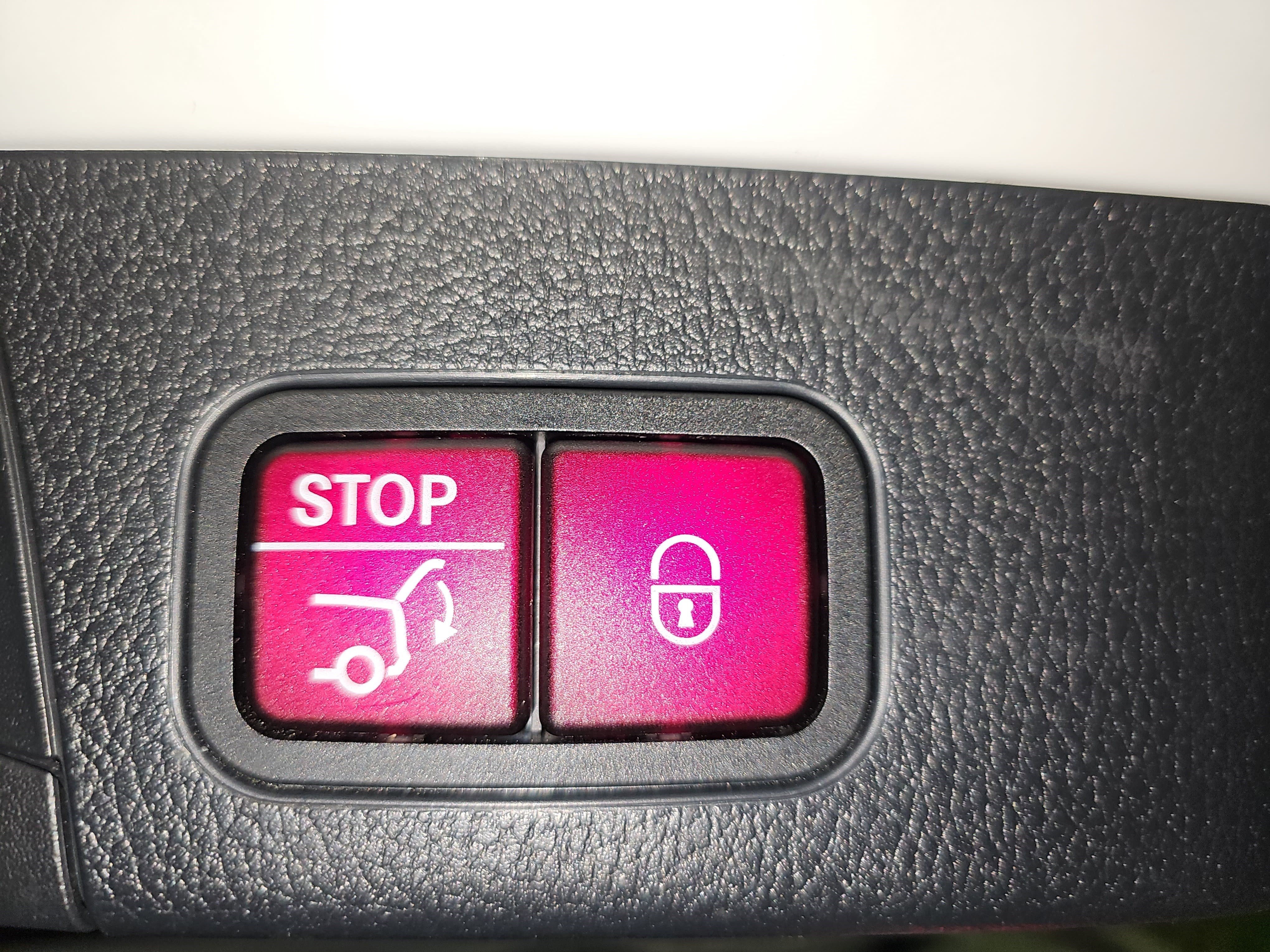 Used 2021 Mercedes-Benz GLB 250 4MATIC image 13