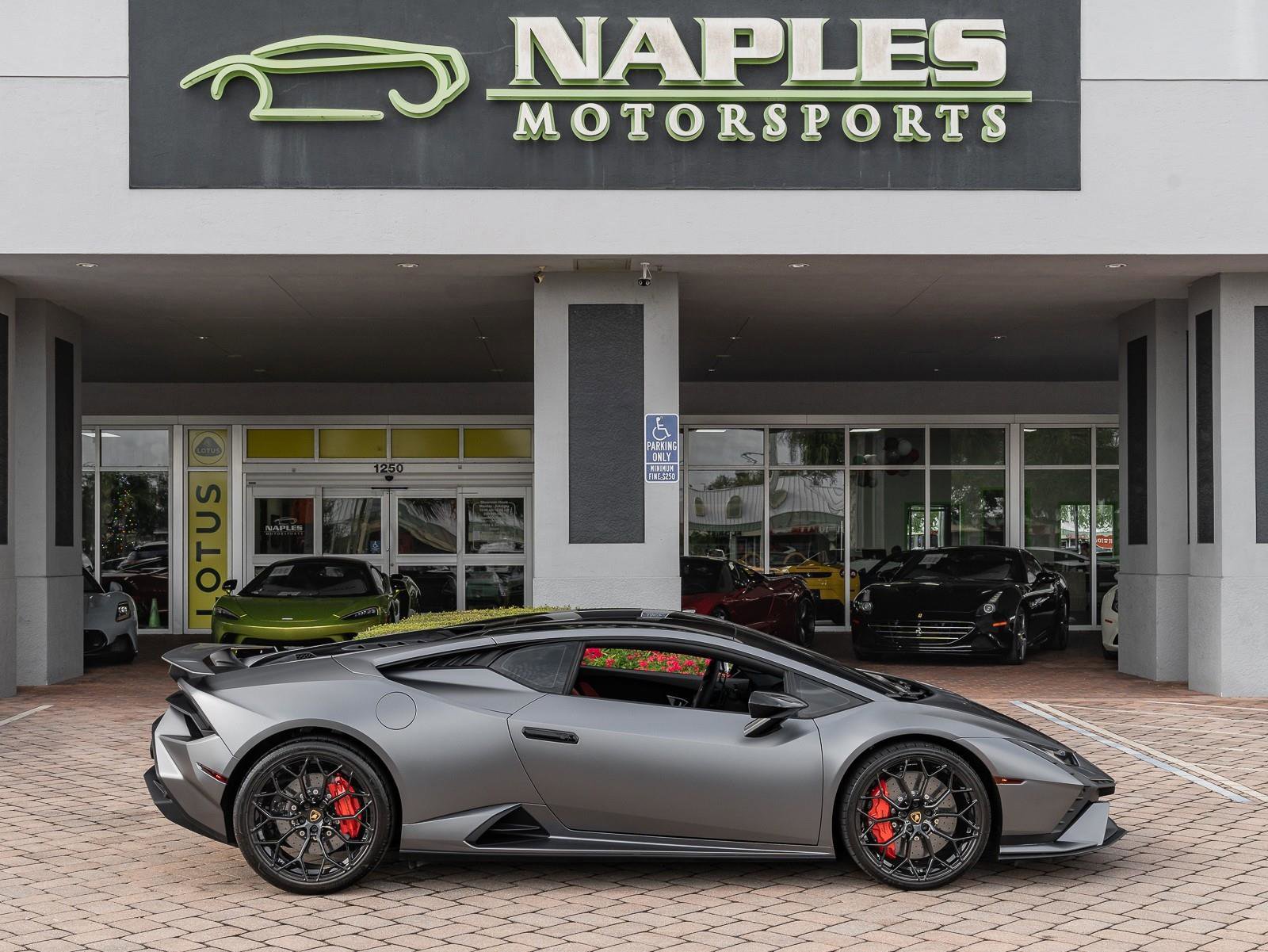 Used 2024 Lamborghini Huracan Tecnica image 47