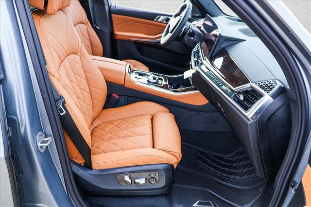 New 2026 BMW X5 xDrive50e image 25