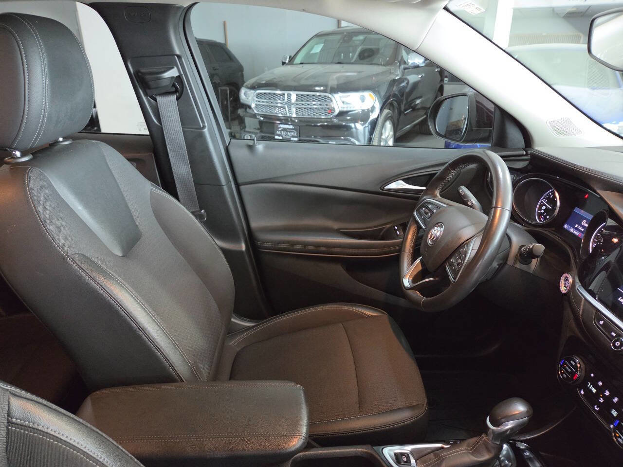 Used 2020 Buick Encore GX Select FWD image 27