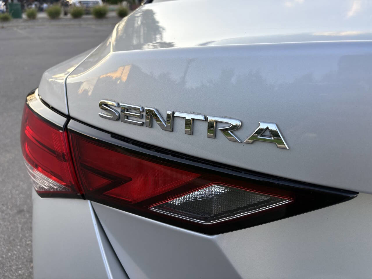 Used 2020 Nissan Sentra S image 10