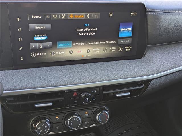 Used 2025 Nissan Kicks SV image 14