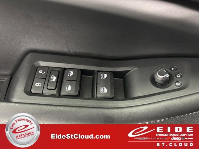 New 2025 Jeep Grand Cherokee Altitude image 20