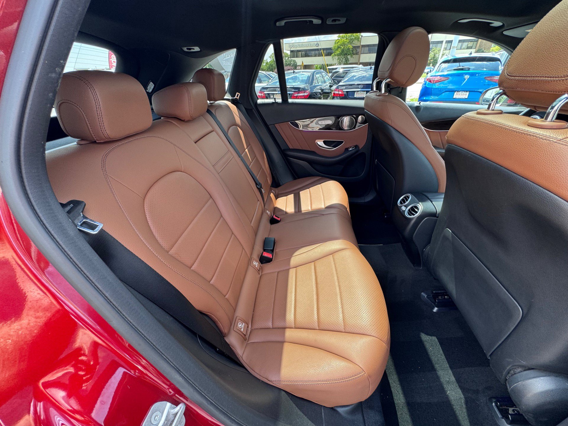 Used 2021 Mercedes-Benz GLC 300 4MATIC image 15