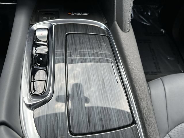 Certified 2023 Buick Enclave Essence w/ Experience Buick Package FWD image 23