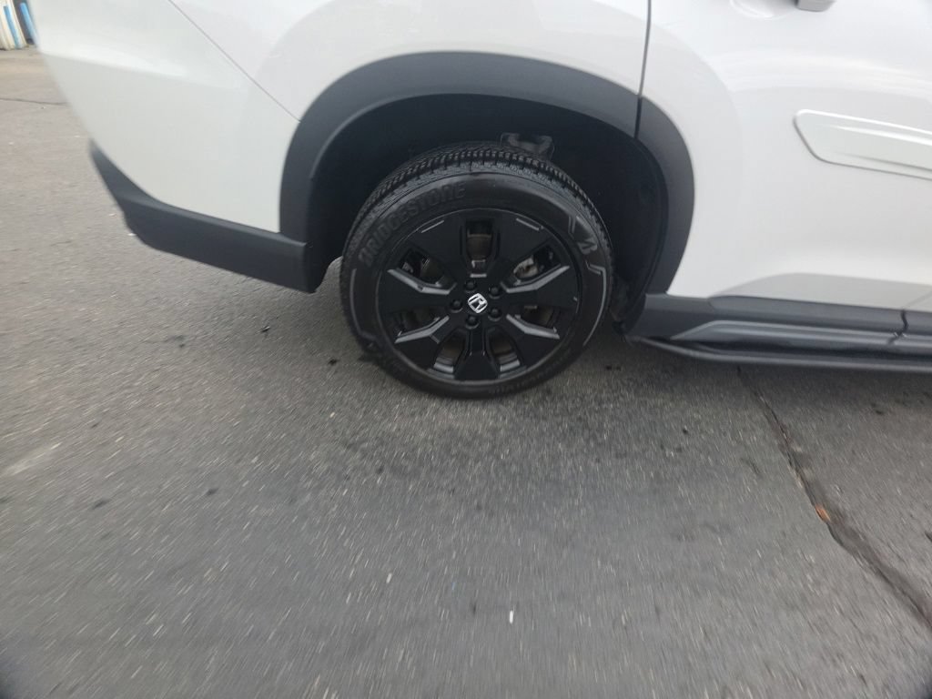 Certified 2026 Honda Pilot Black Edition image 11
