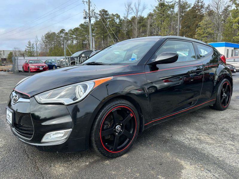 Used 2013 Hyundai Veloster w/ Style Pkg