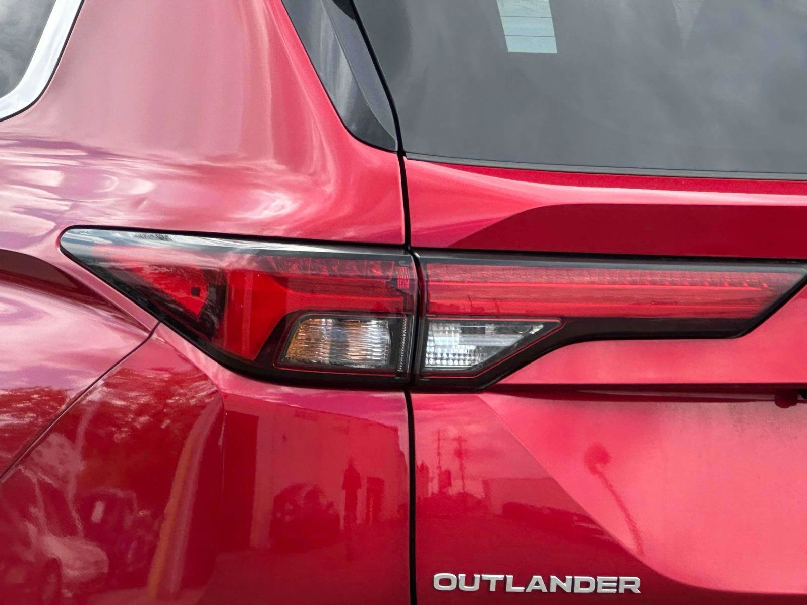 Used 2024 Mitsubishi Outlander SE AWD/4WD image 8