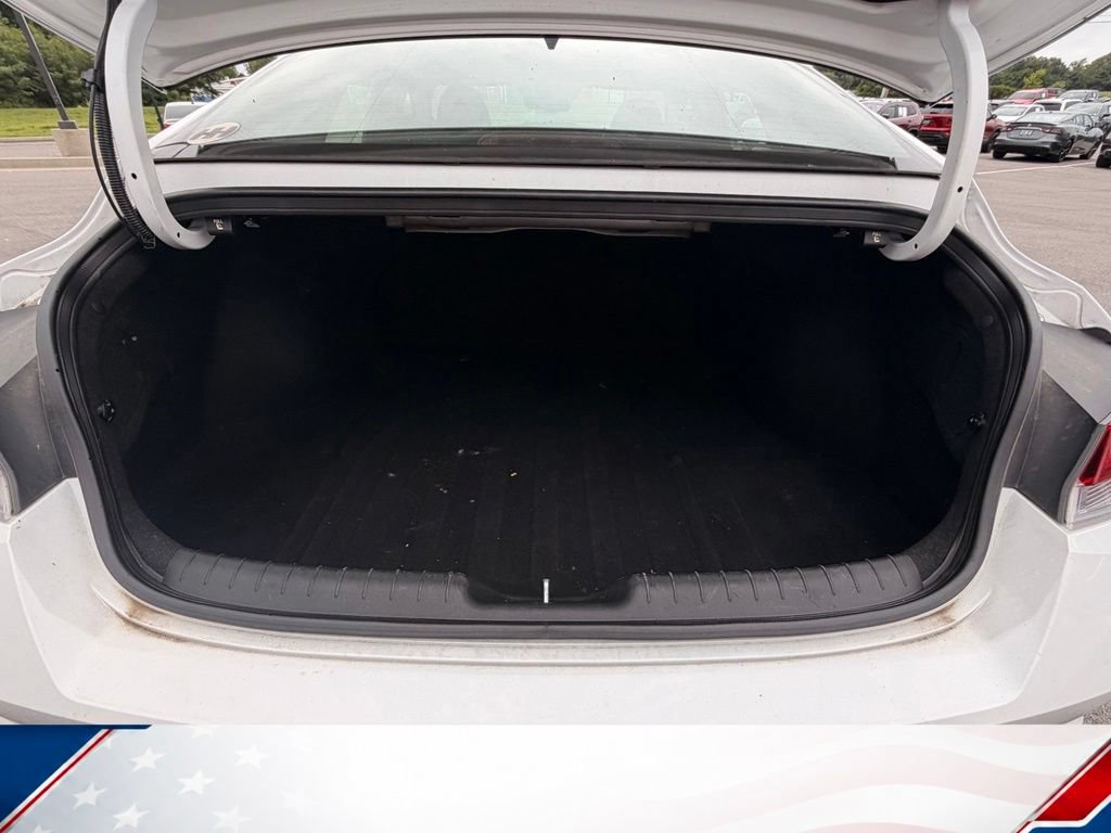 Used 2021 Hyundai Elantra SEL FWD image 12