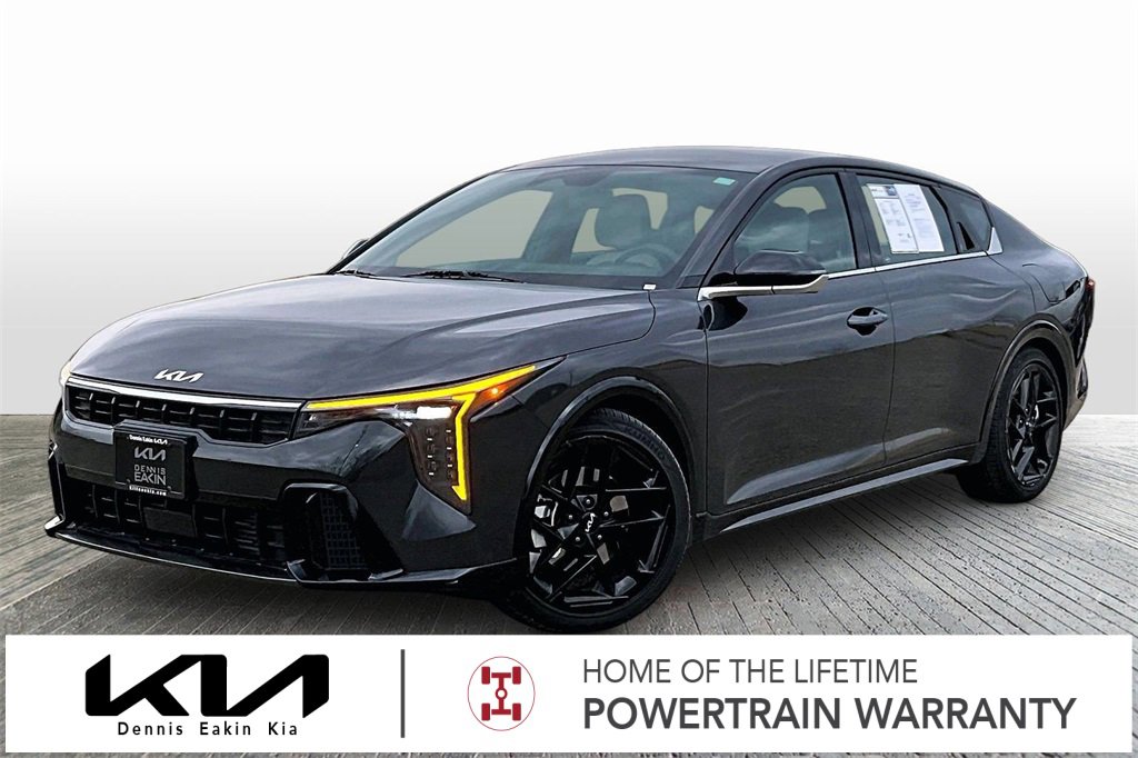 Certified 2025 Kia K4 GT-Line Turbo image 1