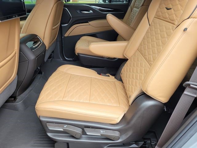Certified 2024 Cadillac Escalade Sport w/ Touring Package AWD/4WD image 25