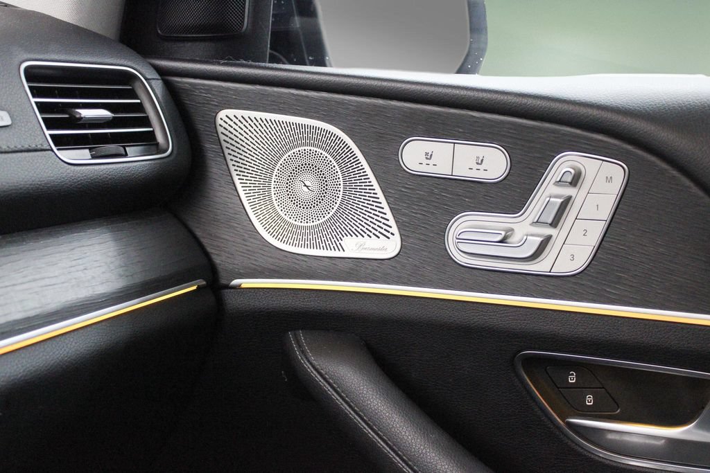 Used 2023 Mercedes-Benz GLS 450 4MATIC image 40
