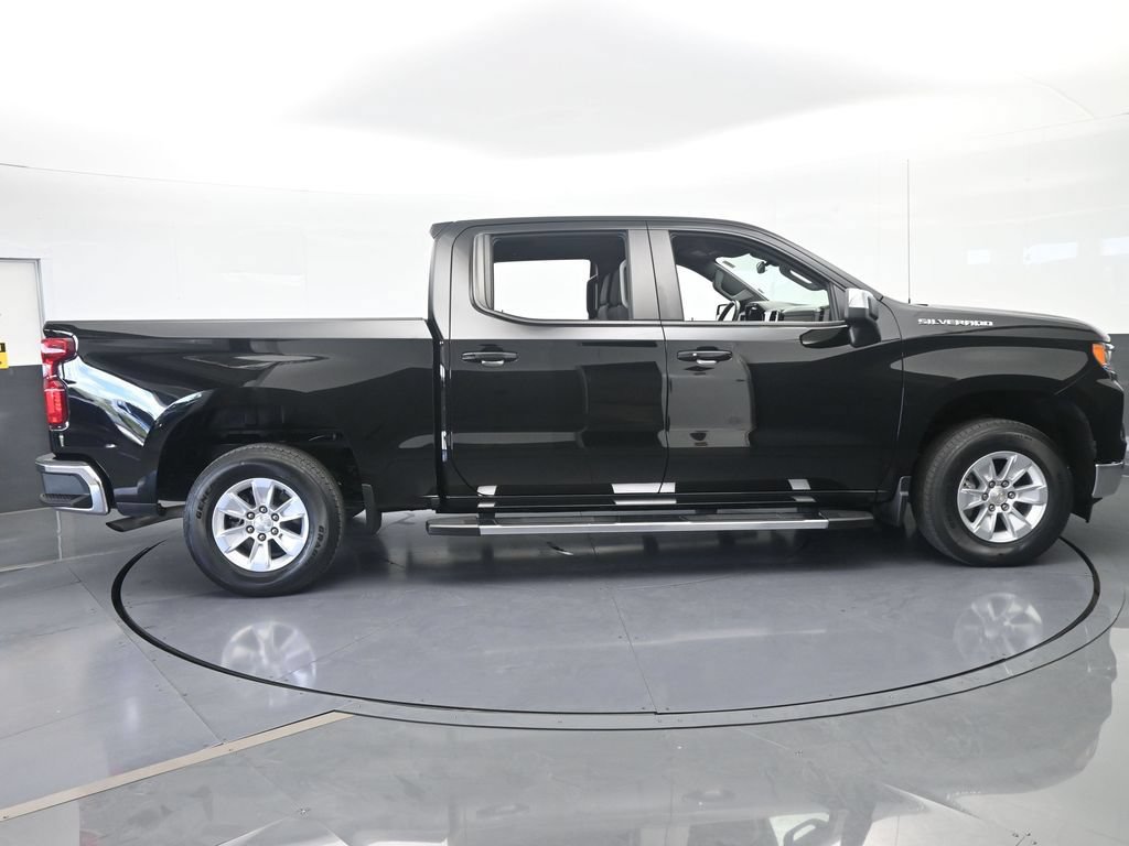 Used 2024 Chevrolet Silverado 1500 LT RWD image 7