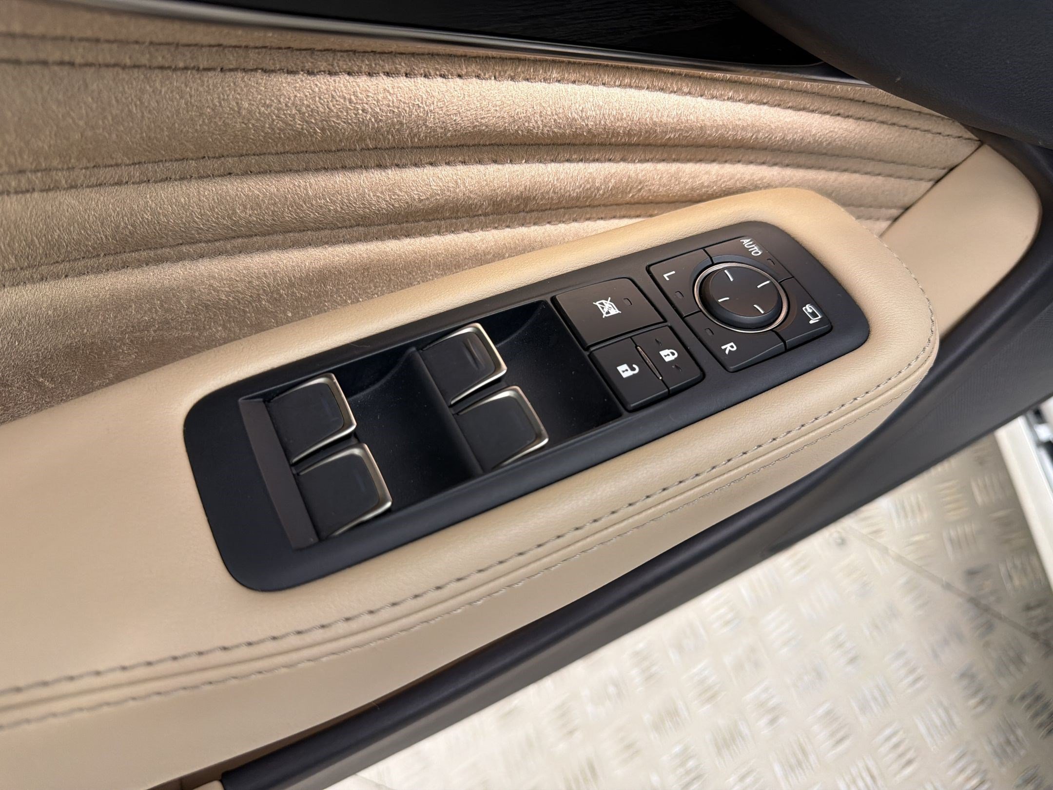 Certified 2021 Lexus LS 500 RWD image 29